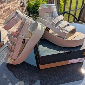 NIB Teva Flatform Mevia